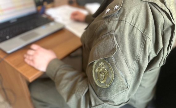 Двух жителей Адыгеи подозревают в незаконной выдаче свидетельств о прохождении курсов по обращению с оружием